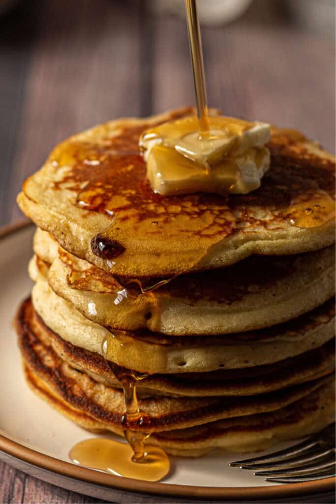 low fodmap pancakes with syrup pour