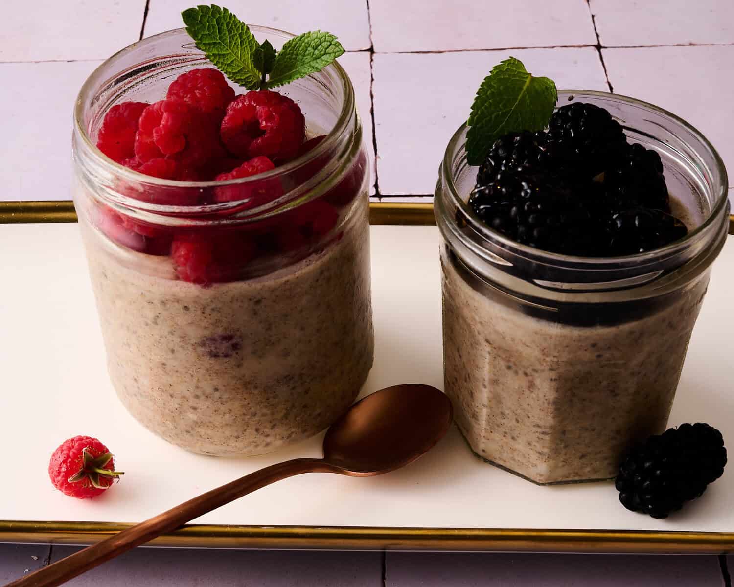 cottage cheese overnight oats jars