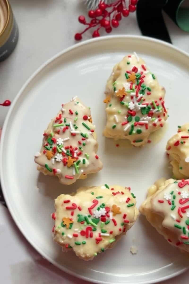 little debbie christmas tree cakes on a plate