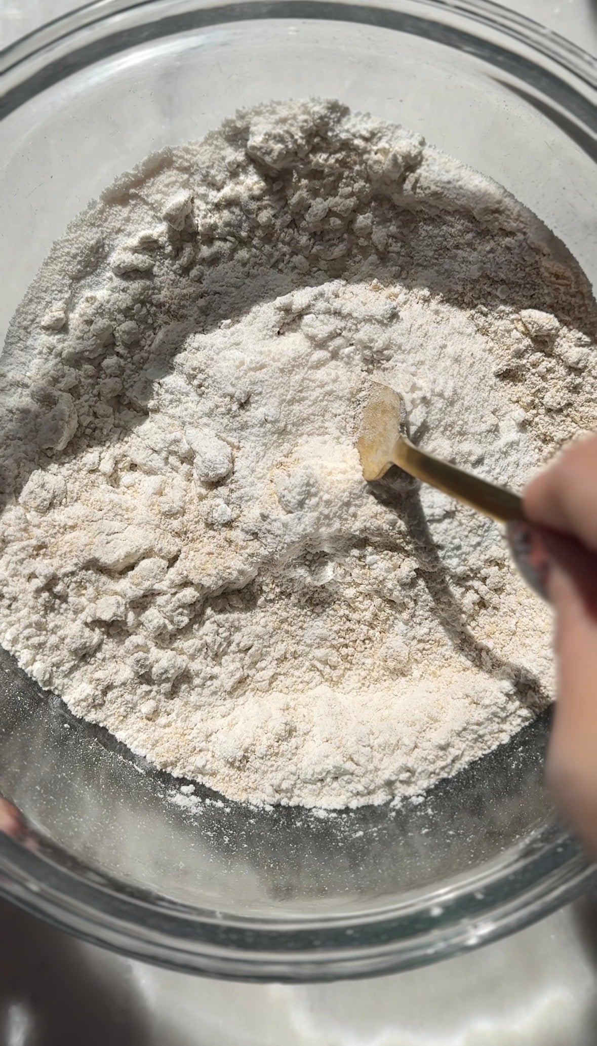 Mix the dry ingredients of the pumpkin cottage cheese cinnamon rolls in a bowl.